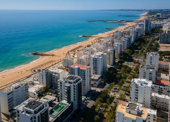 Sea View Apartment W/ Balcony By Lovelystay