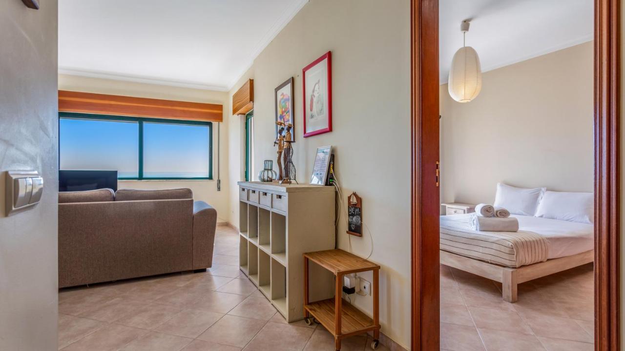 Apartment Sea View W/ Balcony By Lovelystay Quarteira