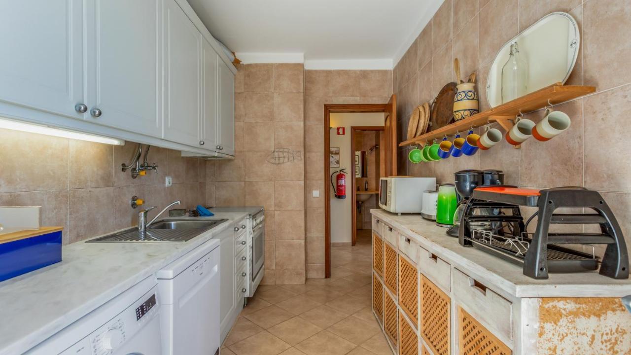 Apartment Sea View W/ Balcony By Lovelystay Quarteira