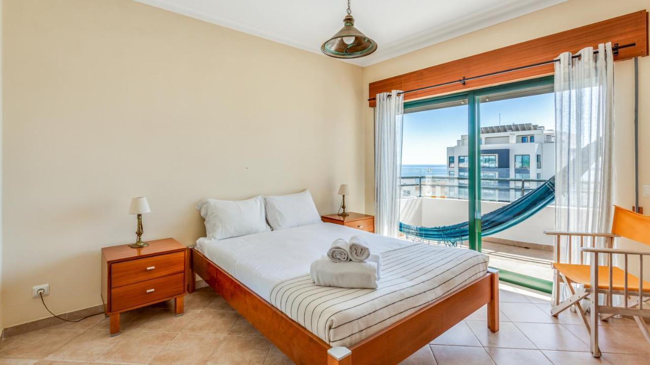 Apartment Sea View W/ Balcony By Lovelystay Quarteira